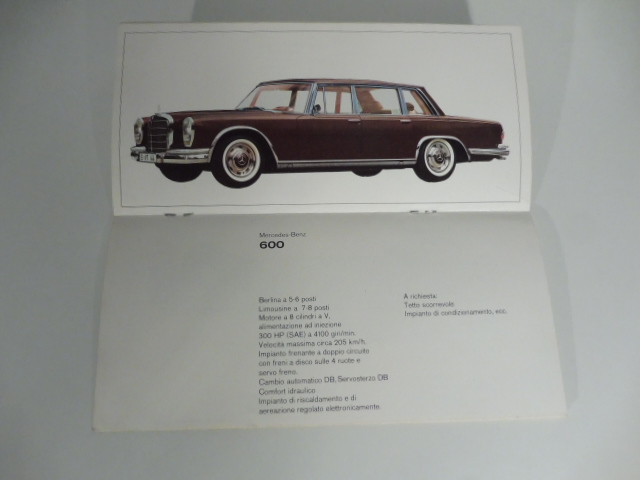 Autovetture Mercedes Benz. Brochure pubblicitaria